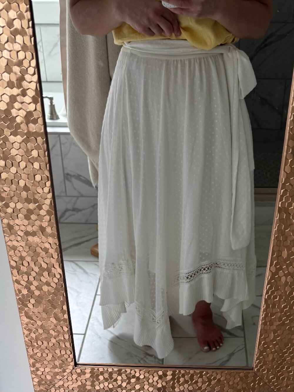 Beautiful New York & Company Elastic Maxi Long Skirt White Handkerchief-hem